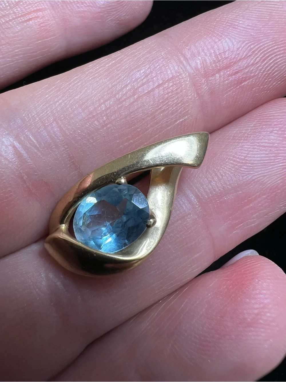 VTG 14K Yellow Gold Blue Topaz or Aquamarine Swirl Pendant